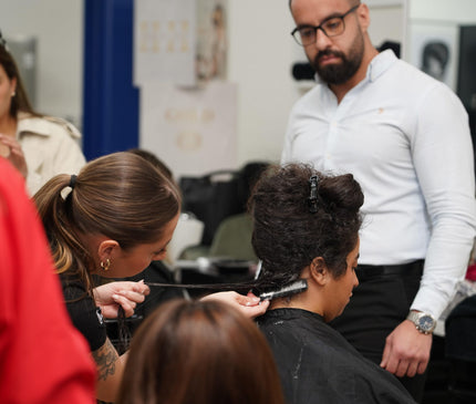 Sweet Professional Straightening System Brazilian Keratin Blowout Treatment 3x1Liter Keratin behandeling speciaal voor krullend haar wordt glad&zijdig + Sweet Hair Professional First Flat Iron 32mm